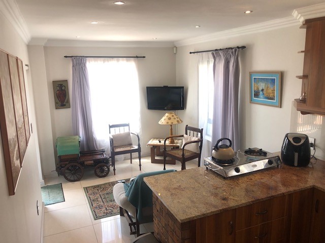 To Let 1 Bedroom Property for Rent in Calypso Beach Western Cape